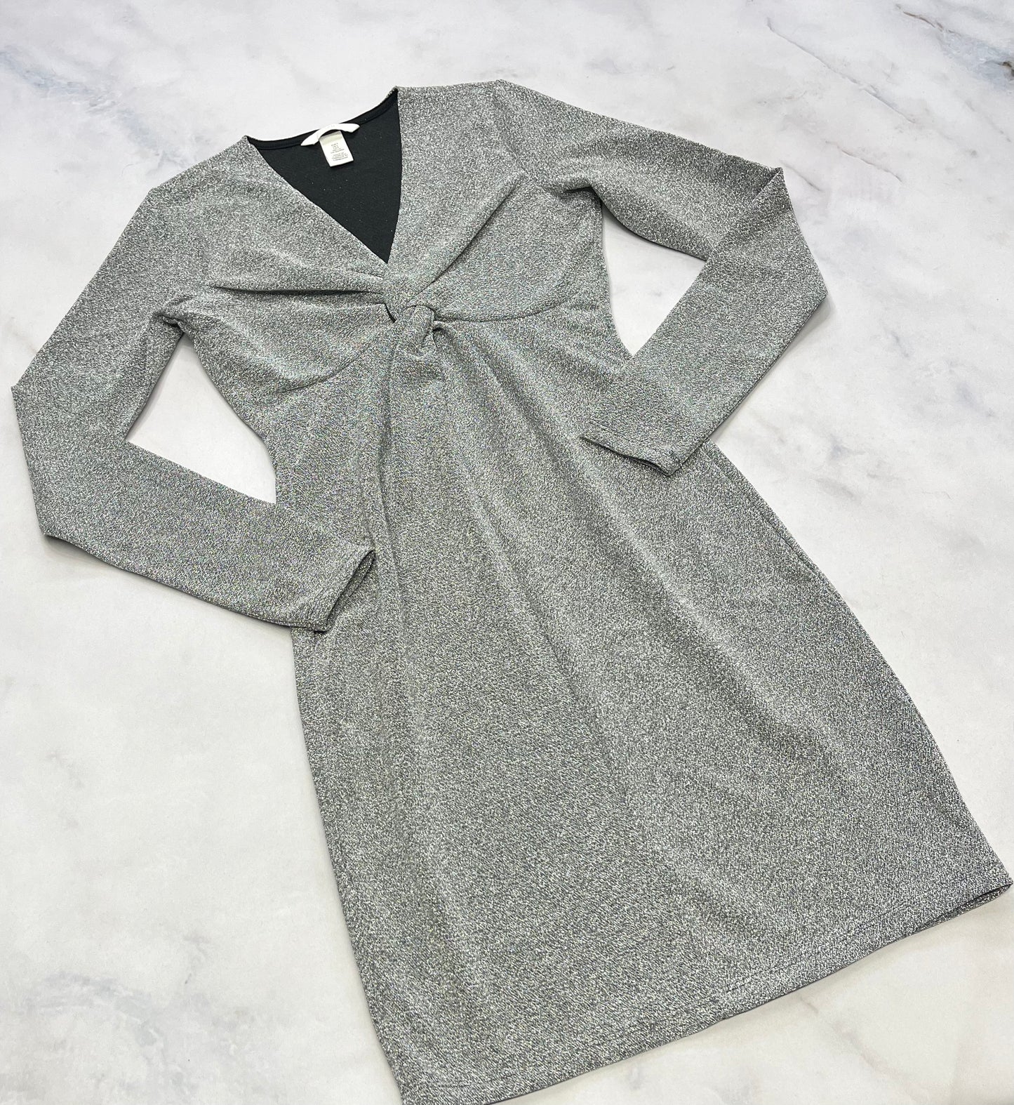 Robe : tissu argenté stretch de partout brillante fait XS/ femme neuve .