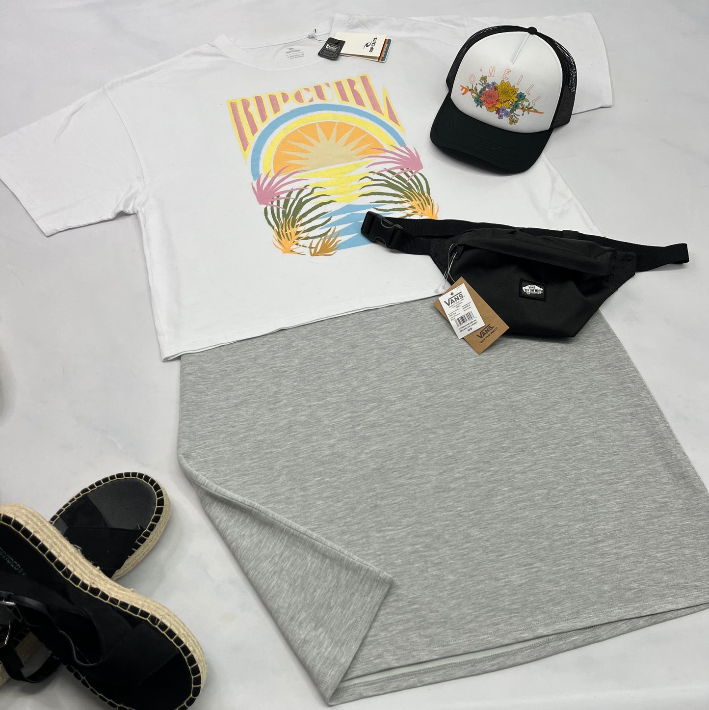 🌴 Manche courte : Ripcurl fait XL femme coupe relax  neuf !