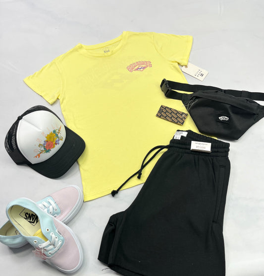 🌿 Manche courte : Billabong XS/ femme relax fit neuf ! Beau logo au dos .