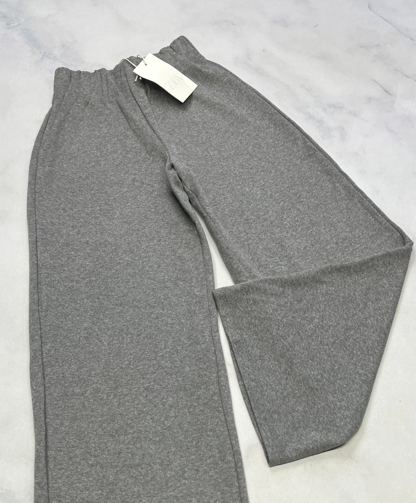 Zara : taille haute pantalon doux charcoal neuf ! 10(8/10 ans )