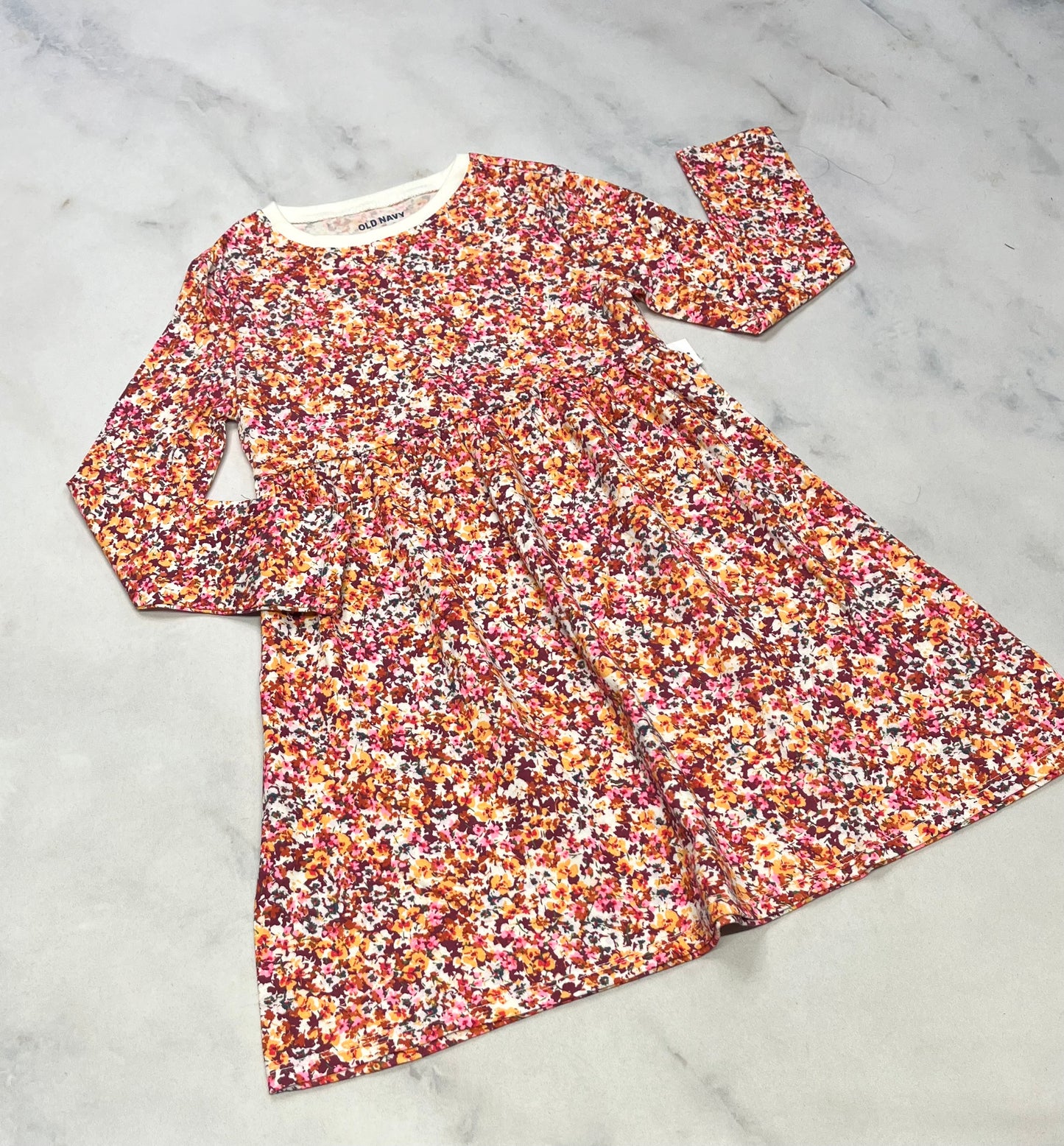 Robe fleurit neuve ! 5 ans