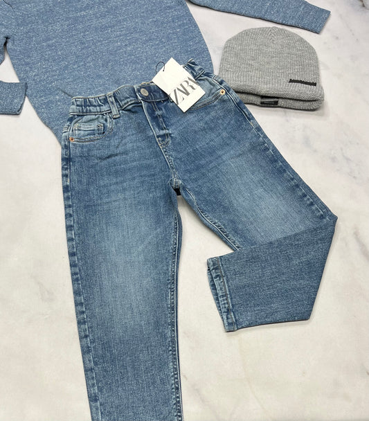 ❄️ ZARA jeans : Coupe ballon tendance 5-6 ans garçon . Taille élastique neuf!