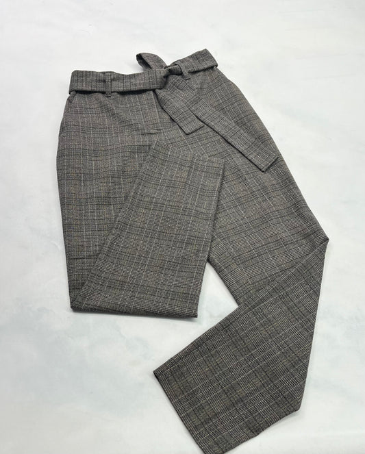 Reitman:  pantalon carreauté ( ceinture amovible ) 2(0-2 ans ) femme longueur petite. Comme neuf!