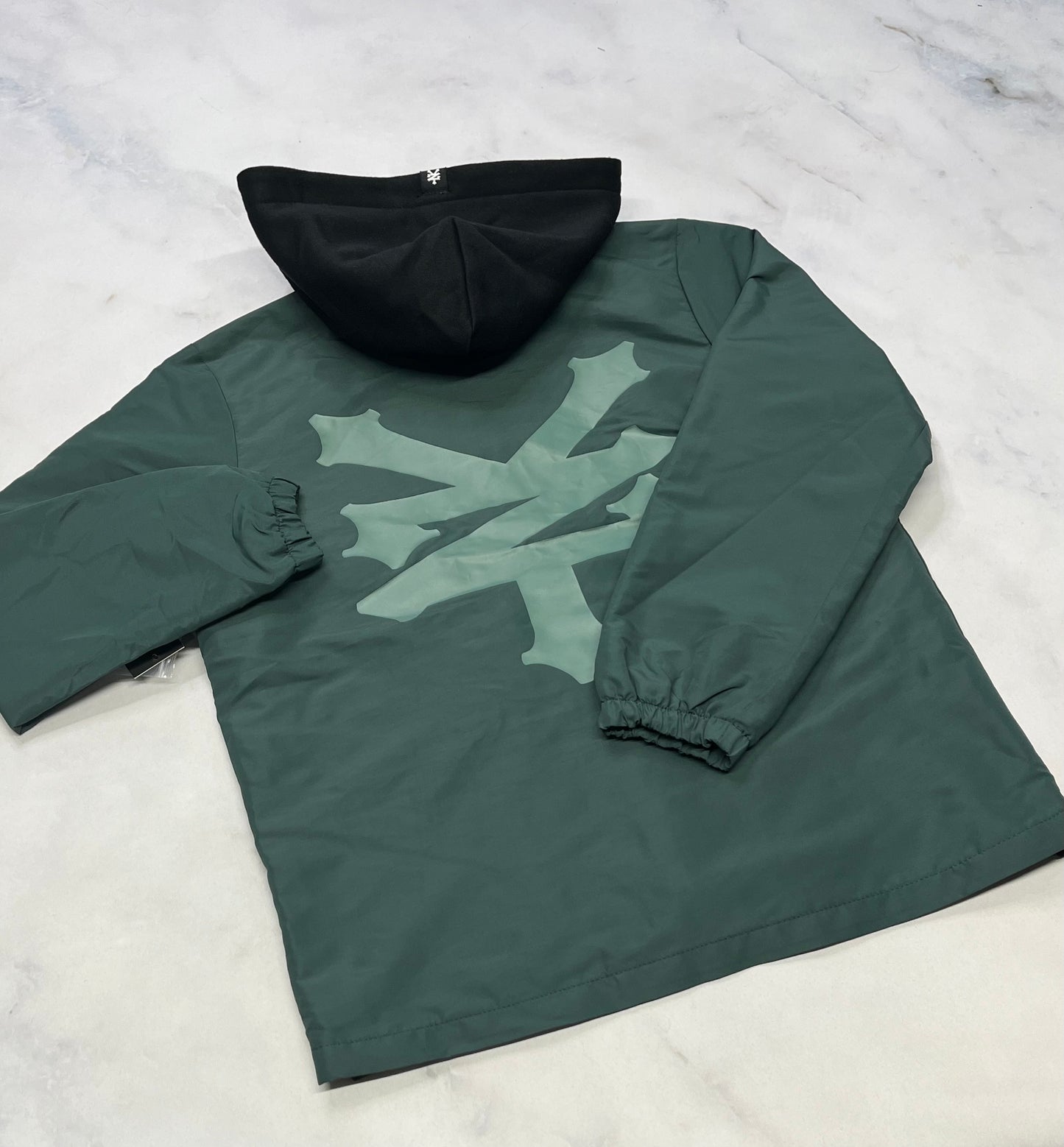 Manteau : Zoo York mi saison doublure intégré capuchon amovible neuf !10-12 ans