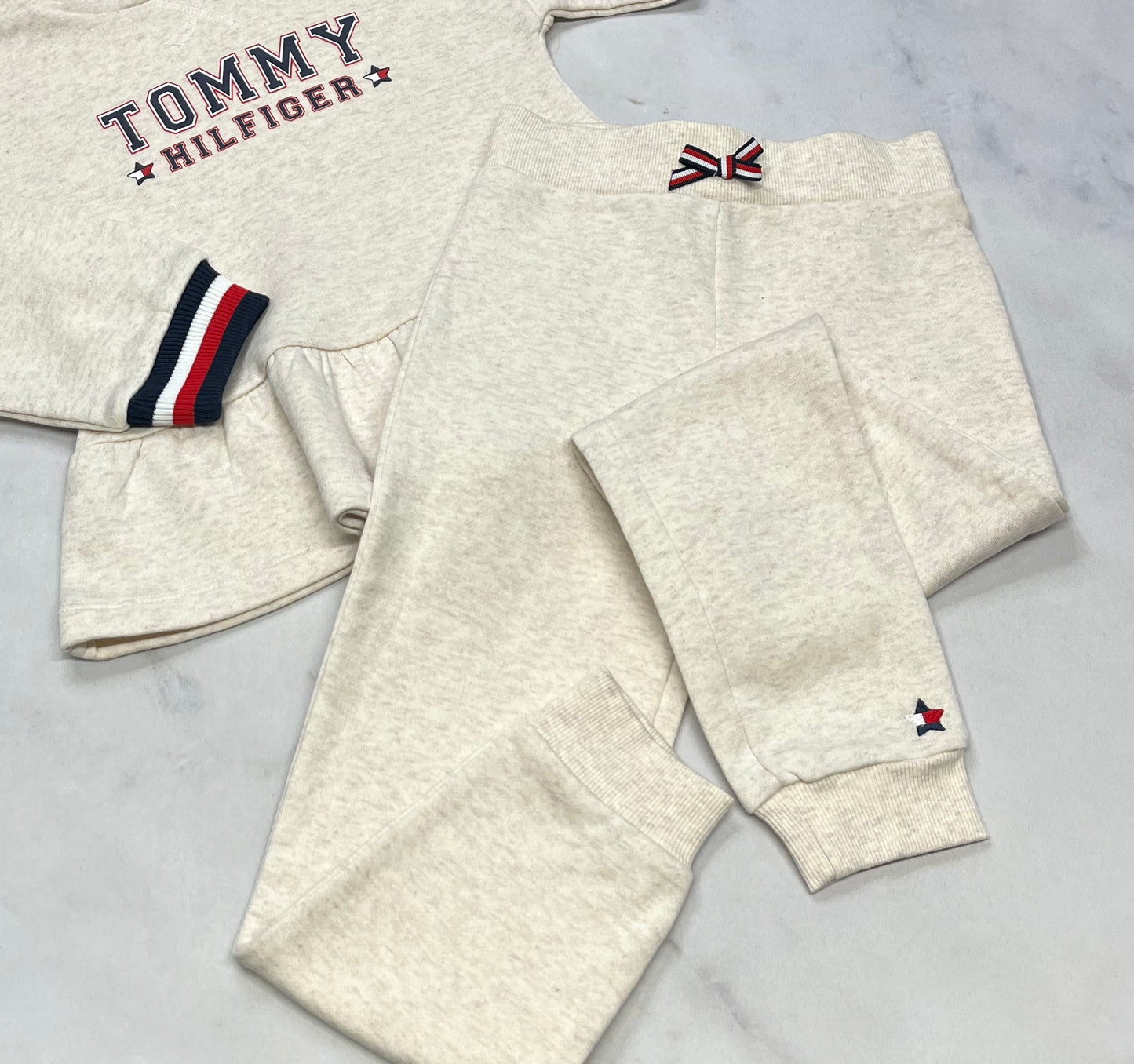 TOMMY : ensemble neuve 6 ans