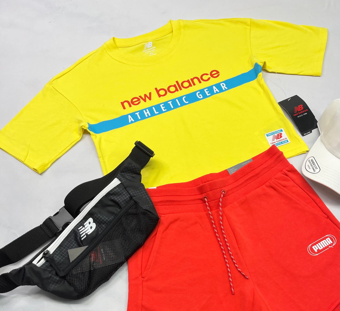 ☀️ New Balance : Manche courte mi hanche neuf ! XS femme ( ou 14-16 ans ado ) .