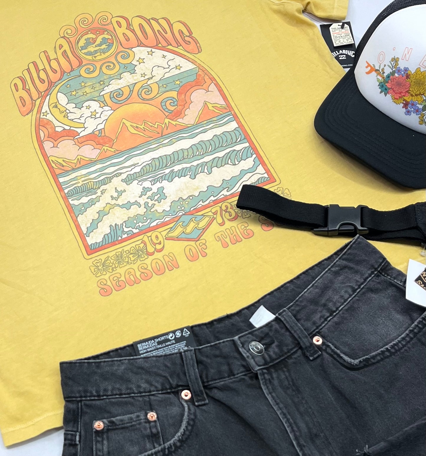 🌿 Solde T-Shirt : Billabong S/ femme look over size neuf mais ligne ultra flou d’impression .