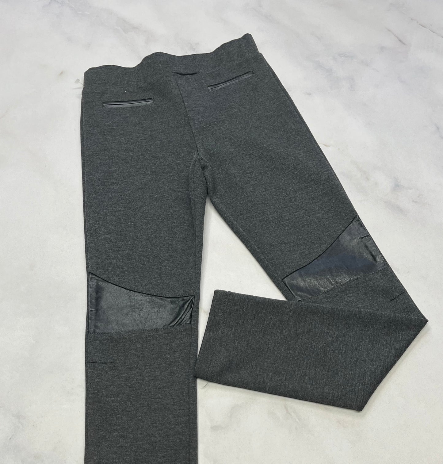 Romy & Aksel : Skinny charcoal effet genoux look cuir 8 ans comme neuf ! Taille ajustable / fille .