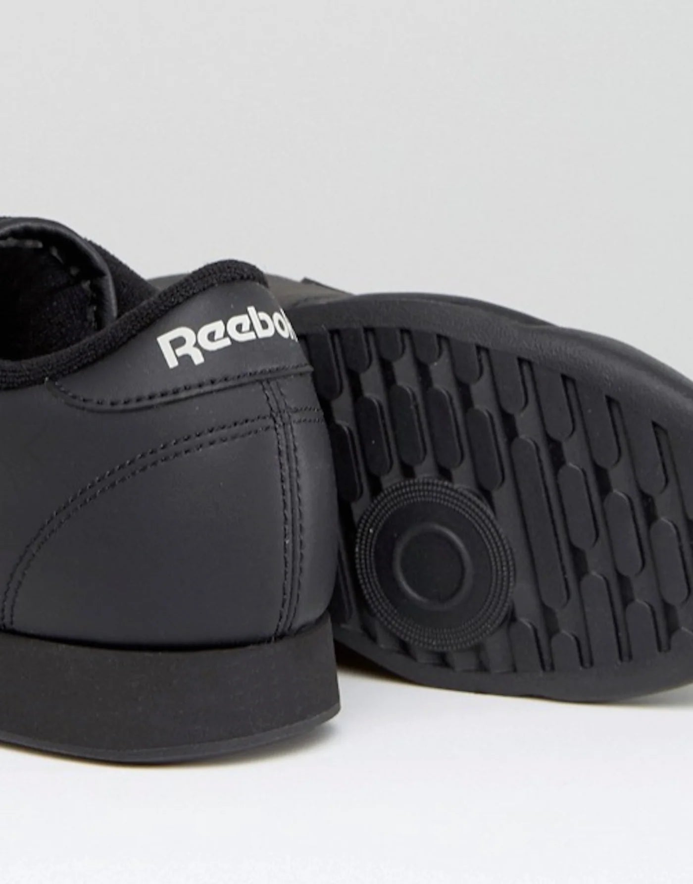 Reebok look cuir 6/ femme