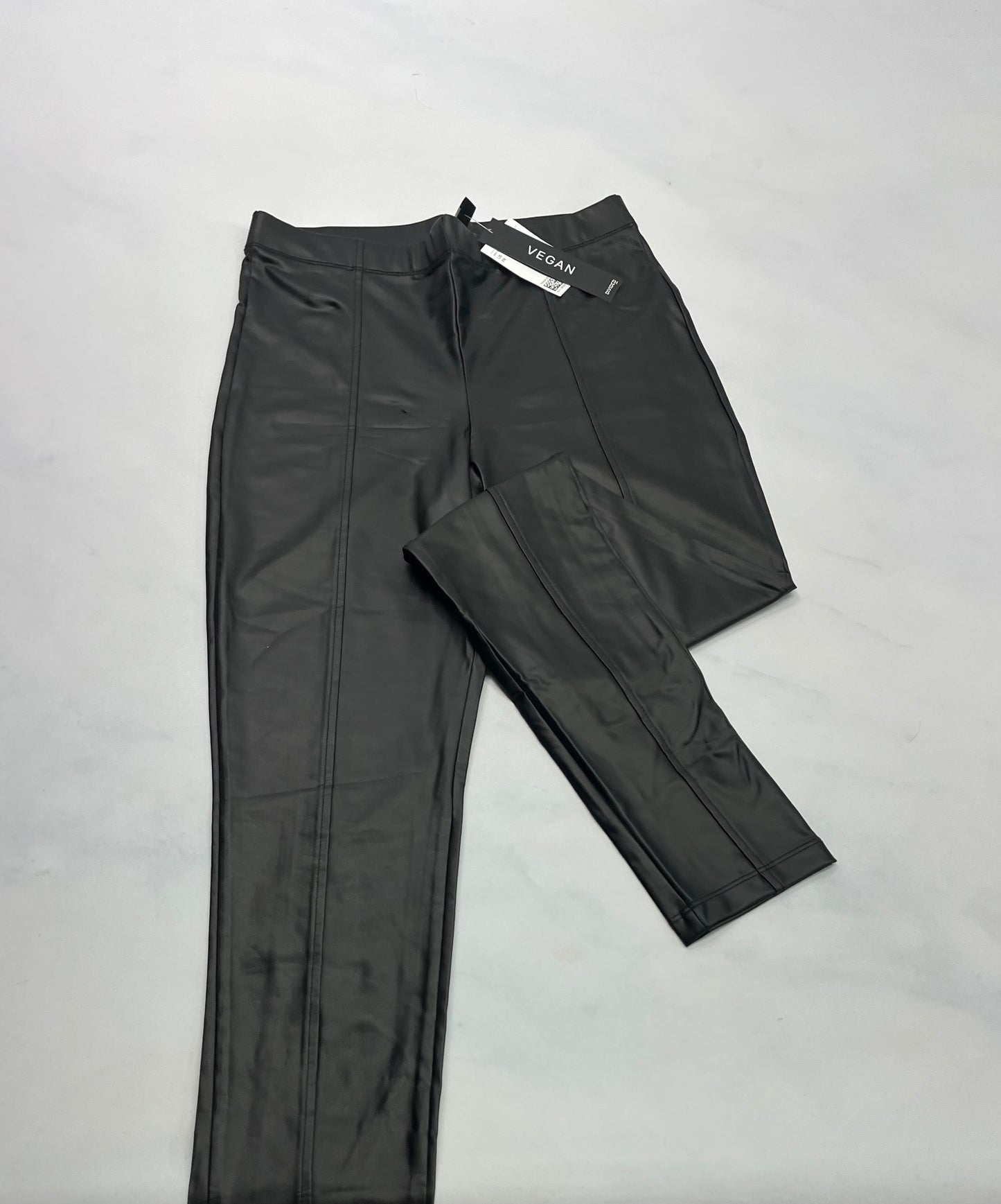 Skinny leg. effet cuir : neuf stretch Small fait 3-4 ans femme . Neuf!