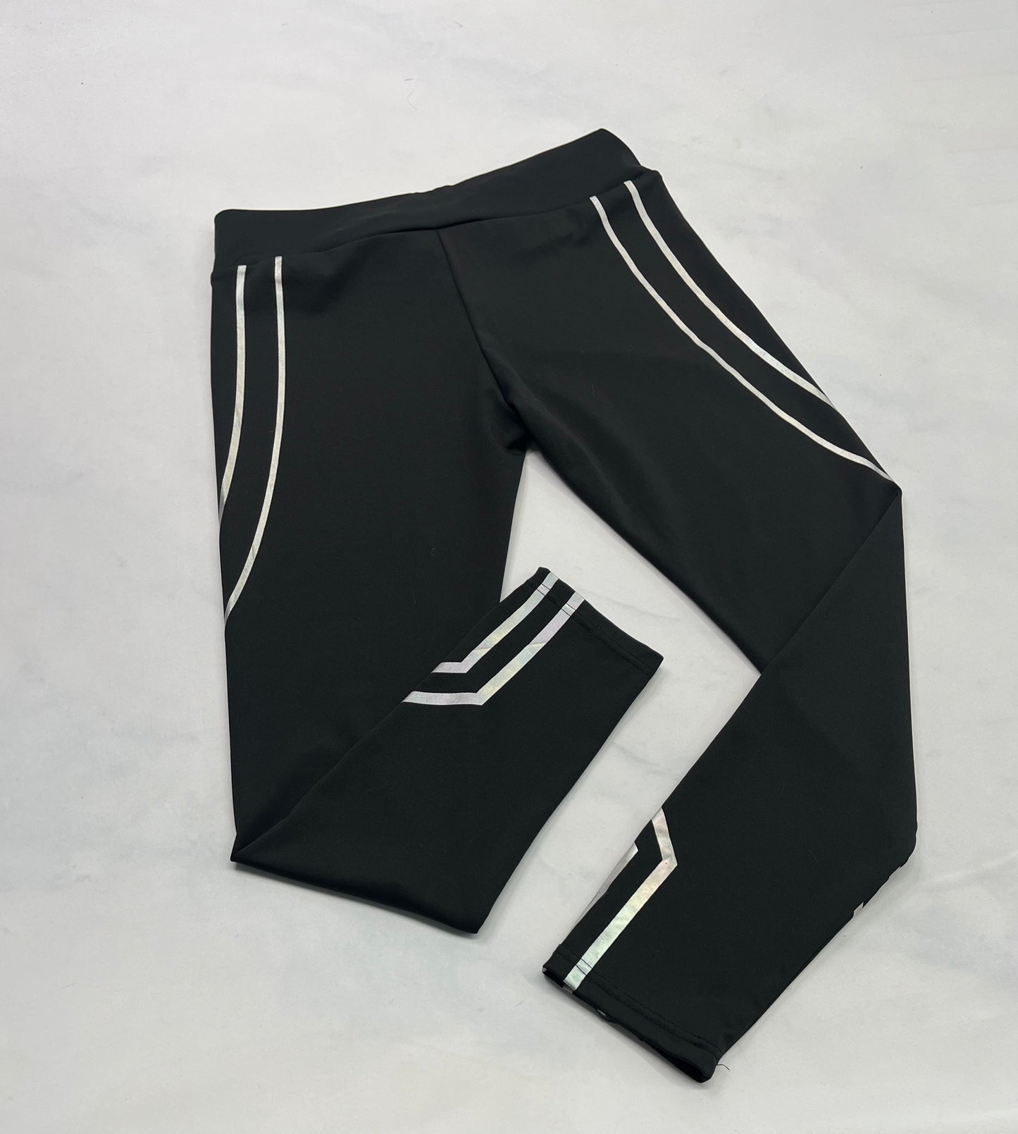 Leg. Sport : Noir et ligne argenté fait M-L femme super état stretch confo .