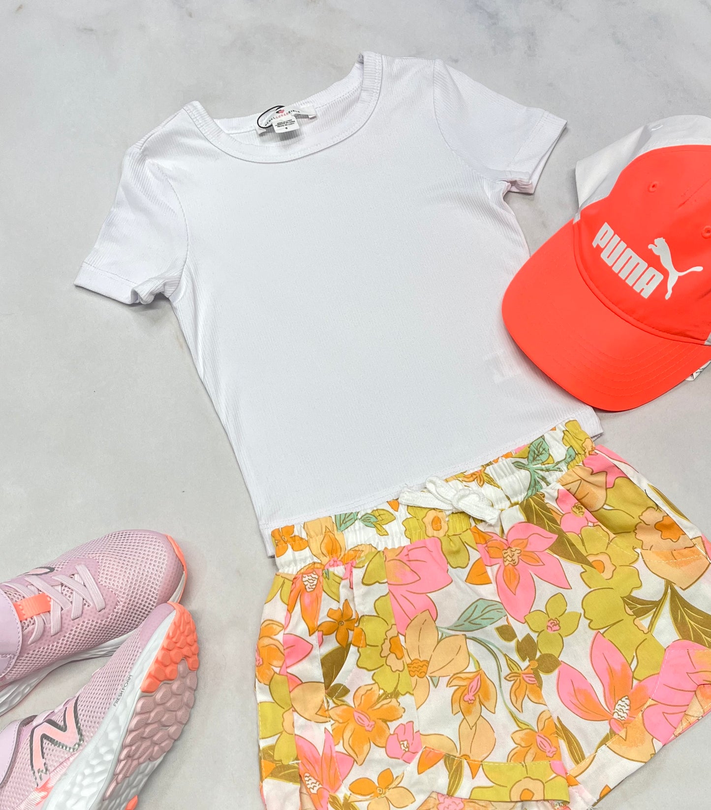 🌼 Manche courte : RIB texturé blanc fait 4 ans et fait 5 ans fille stretch ++ neuf !