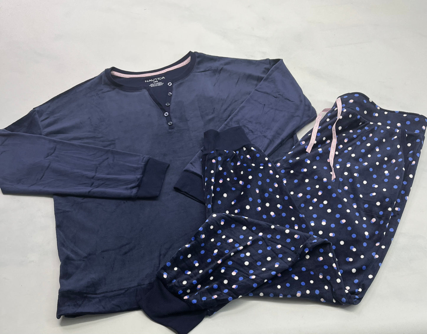 Nautica : pyjama toute doux look velour stretch neuf ! médium et large femme .
