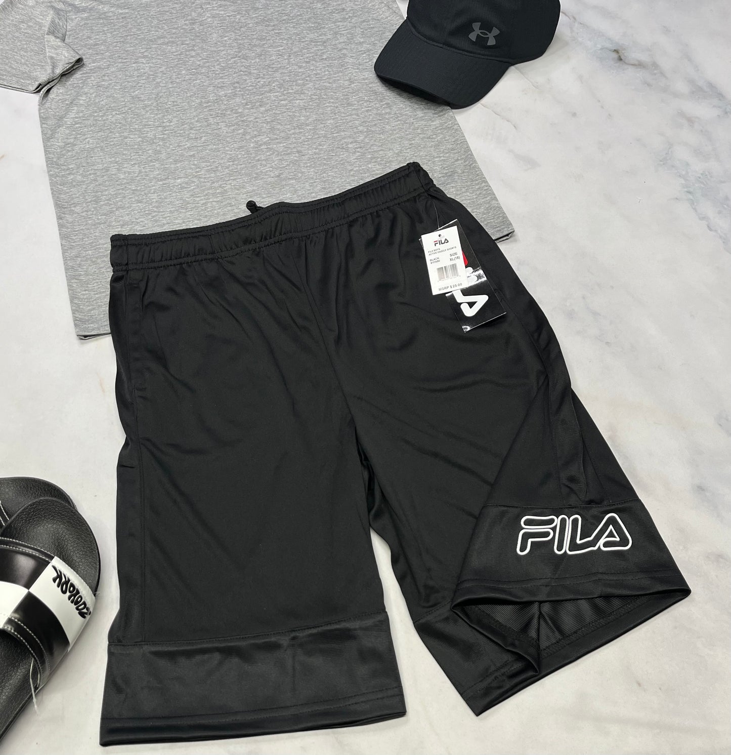 🌴 Bermuda Fila : noir en tissu de sport 18 ans garçon neuf !