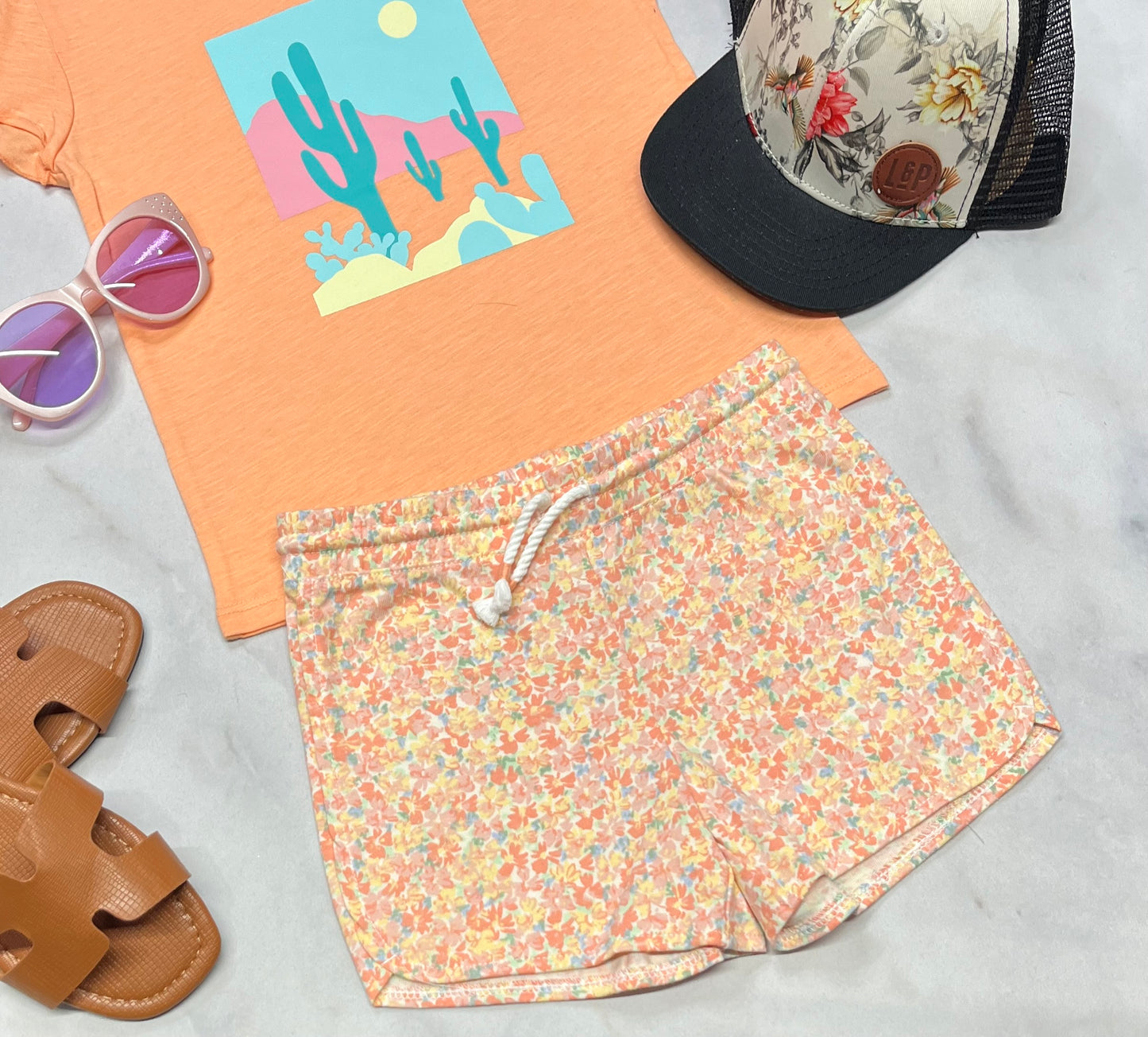 🌵 Short : fleurie corail 5 ans fille neuve