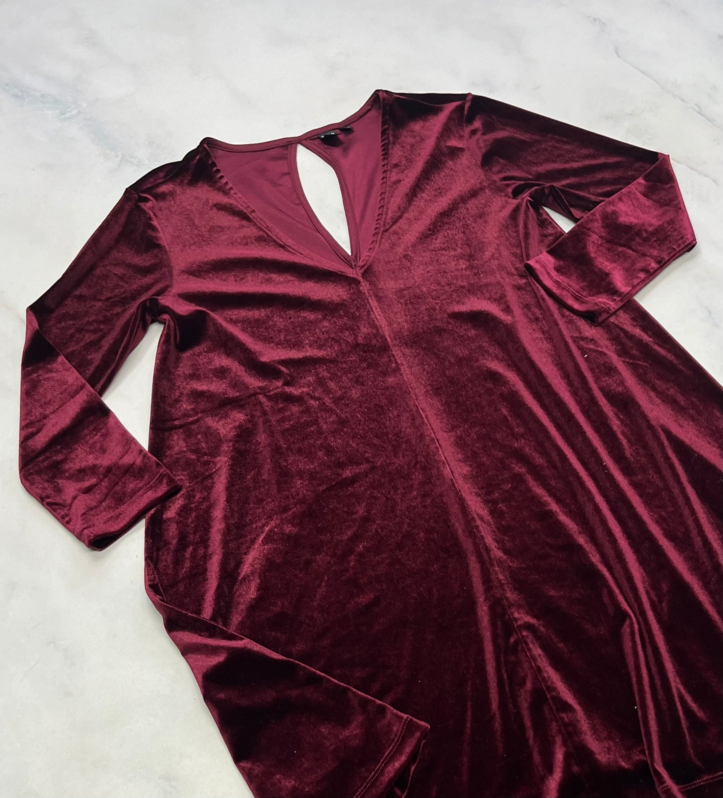 ..Simmons : Robe en velour doux / bourgogne tendance small femme comme neuve .