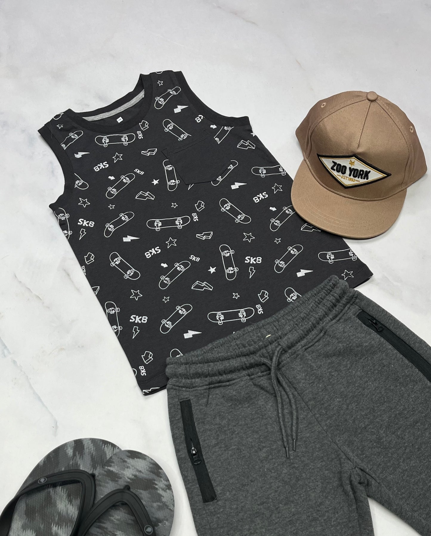 🛹 Camisole / skate : 6 ans garçon neuve .