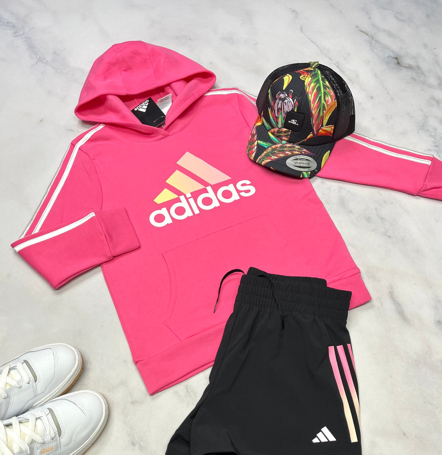 💕 Cagoule : ouaté Adidas + 10-12 ans fille . Qualité ++