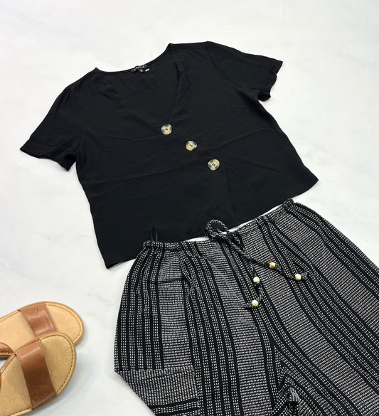 🌿 Haut Dynamite : tissu léger qui ne décolore pas . Souple confo , look écourté fait S/femme (3-4 ans ) comme neuf !