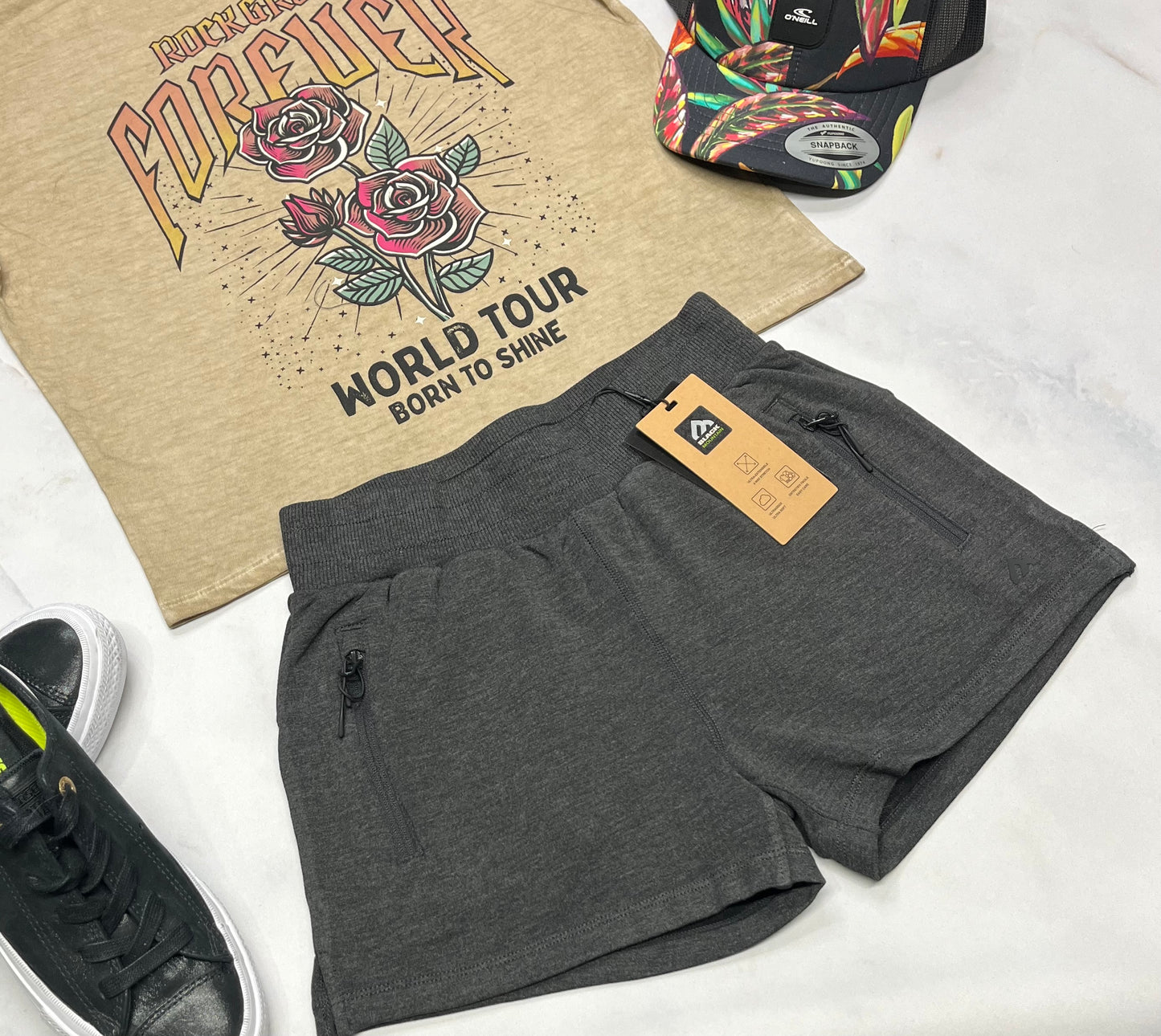 🌴 Short : Black Mountain tissu jegging plus épais . Qualité ++ 10 ans fille neuve !