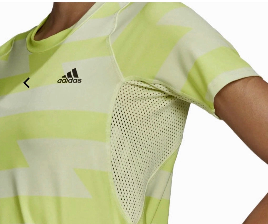 💫 Manche courte : Adidas Running/en tissu de sport qui respire . L/ fit stretch ( M-L) femme neuf !