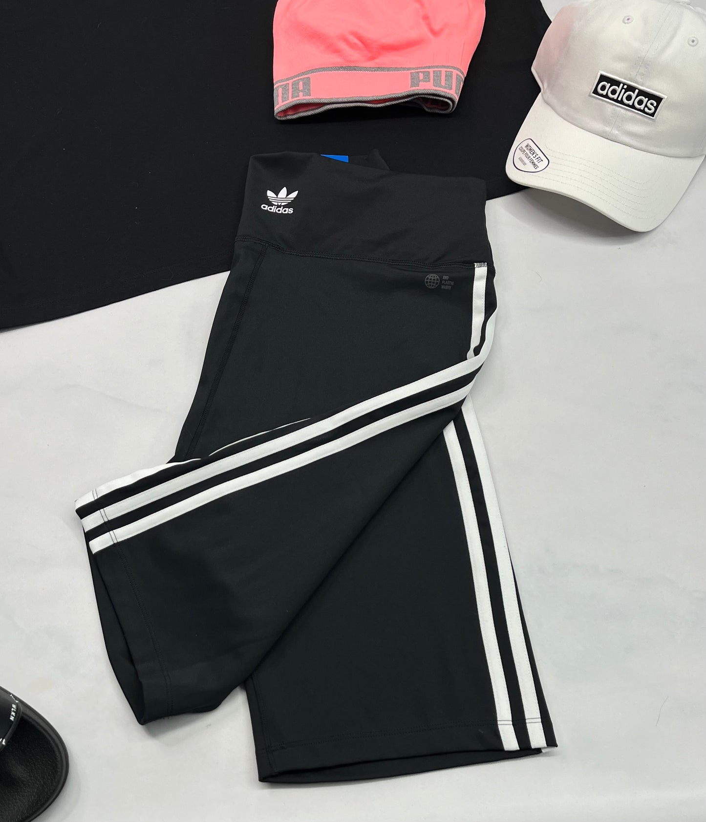 😍 Cuissard Adidas femme : tissu de sport , taille haute . XL fit stretch neuf !