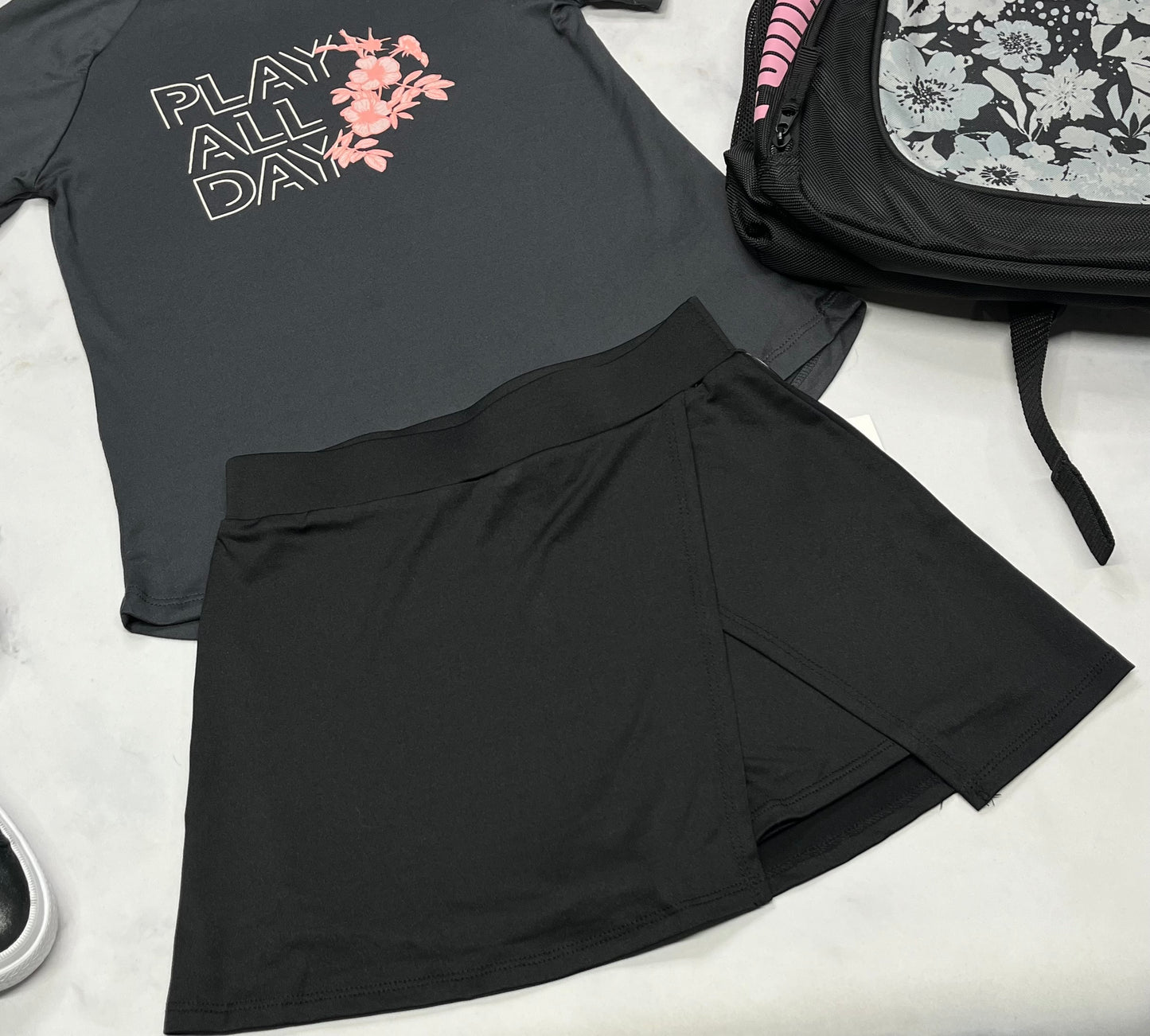 🌷 Jupe short intégré : en tissu de sport extensible 7-8 ans fille neuve .