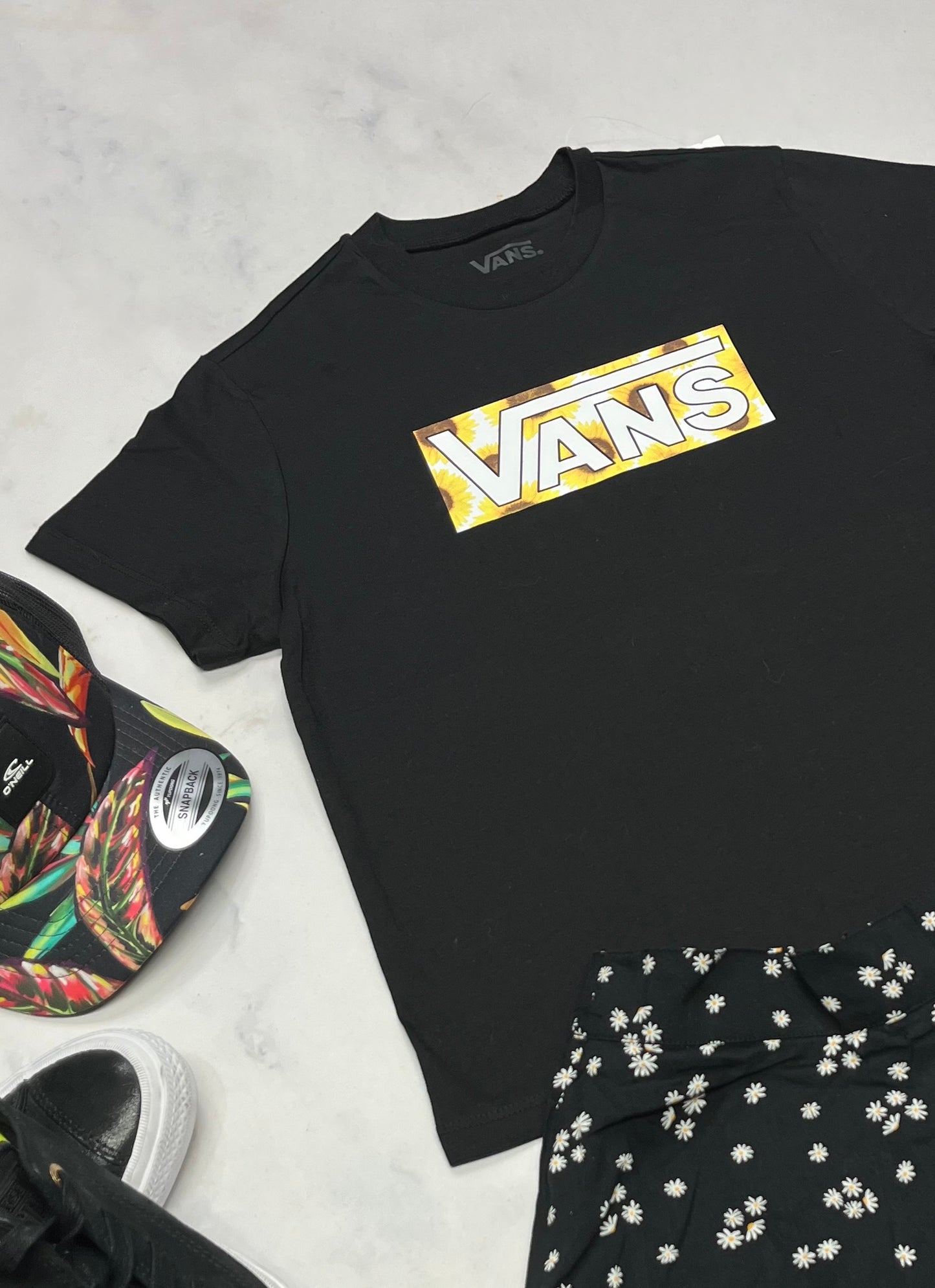 🌼 Manche courte : VANS fait 7-8 ans fille neuf !