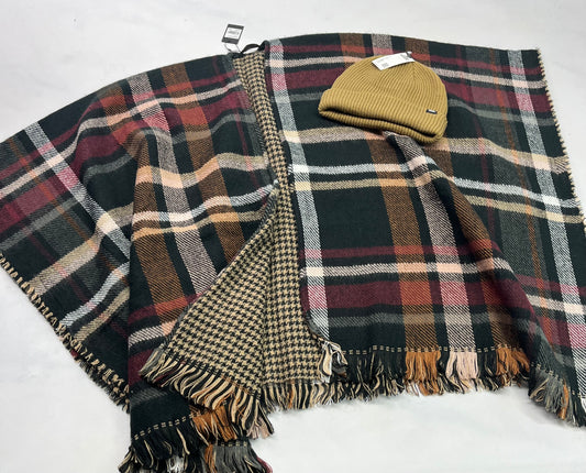 Duo neuf ! VANS : tuque neuve + PUNCHO mile end RÉVERSIBLE! ( Trou pour les bras  intégré. !