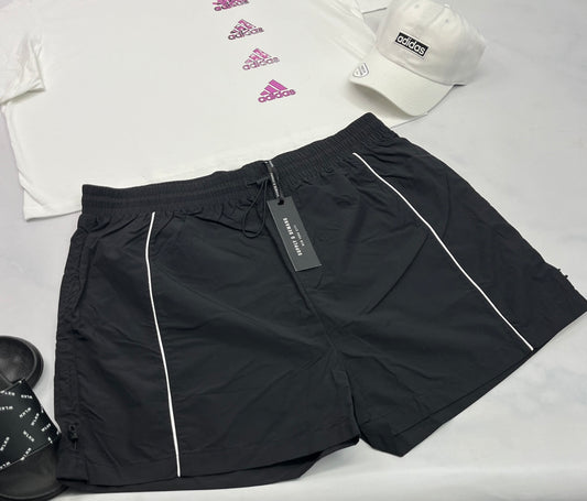 💕 Short : Noir taille haute . En tissu style toile souple qui ne décolore pas . 2XL femme coupe confo neuve !