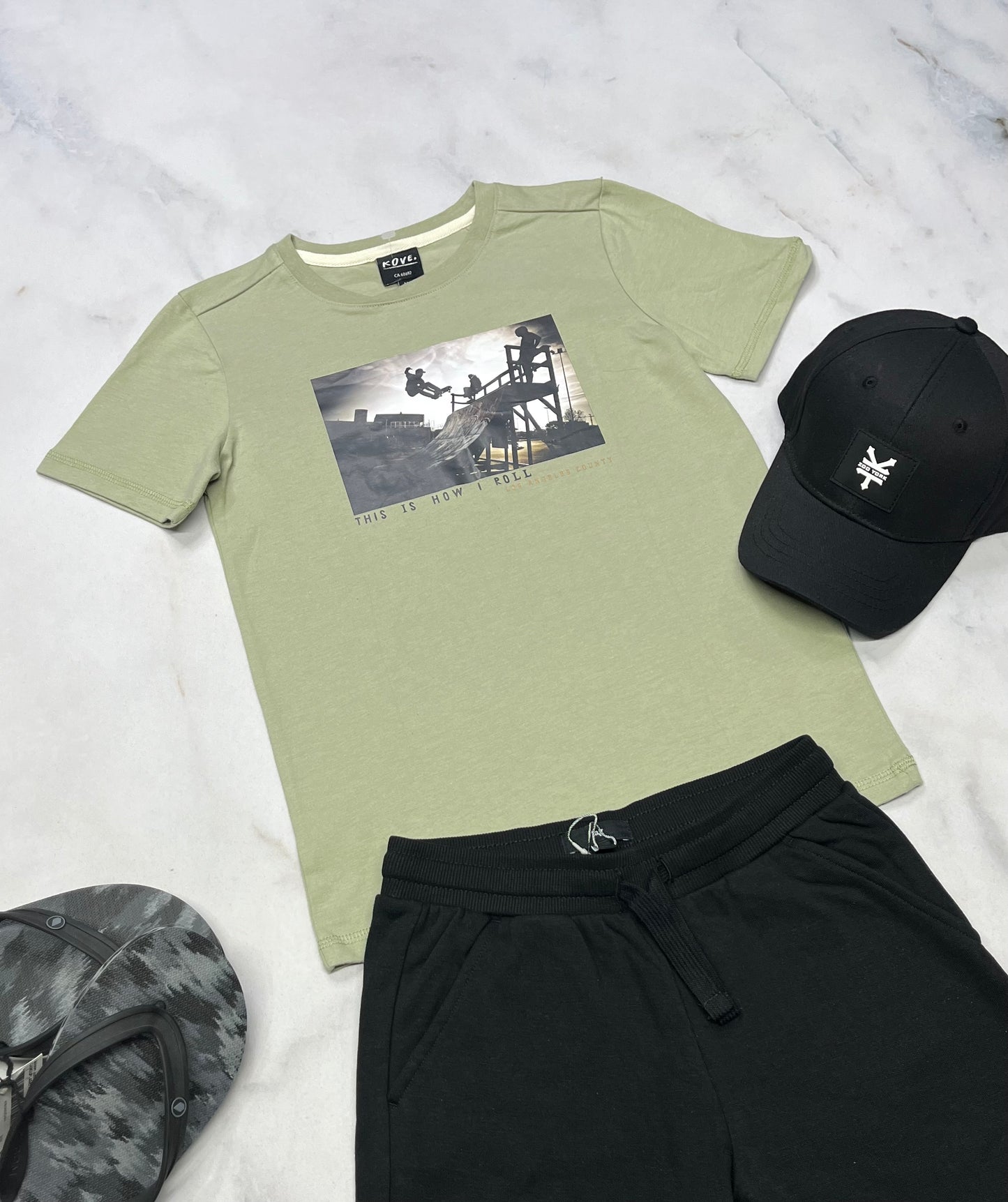 🌿 T-Shirt KOVE : fait 7 ans garçon comme neuf !
