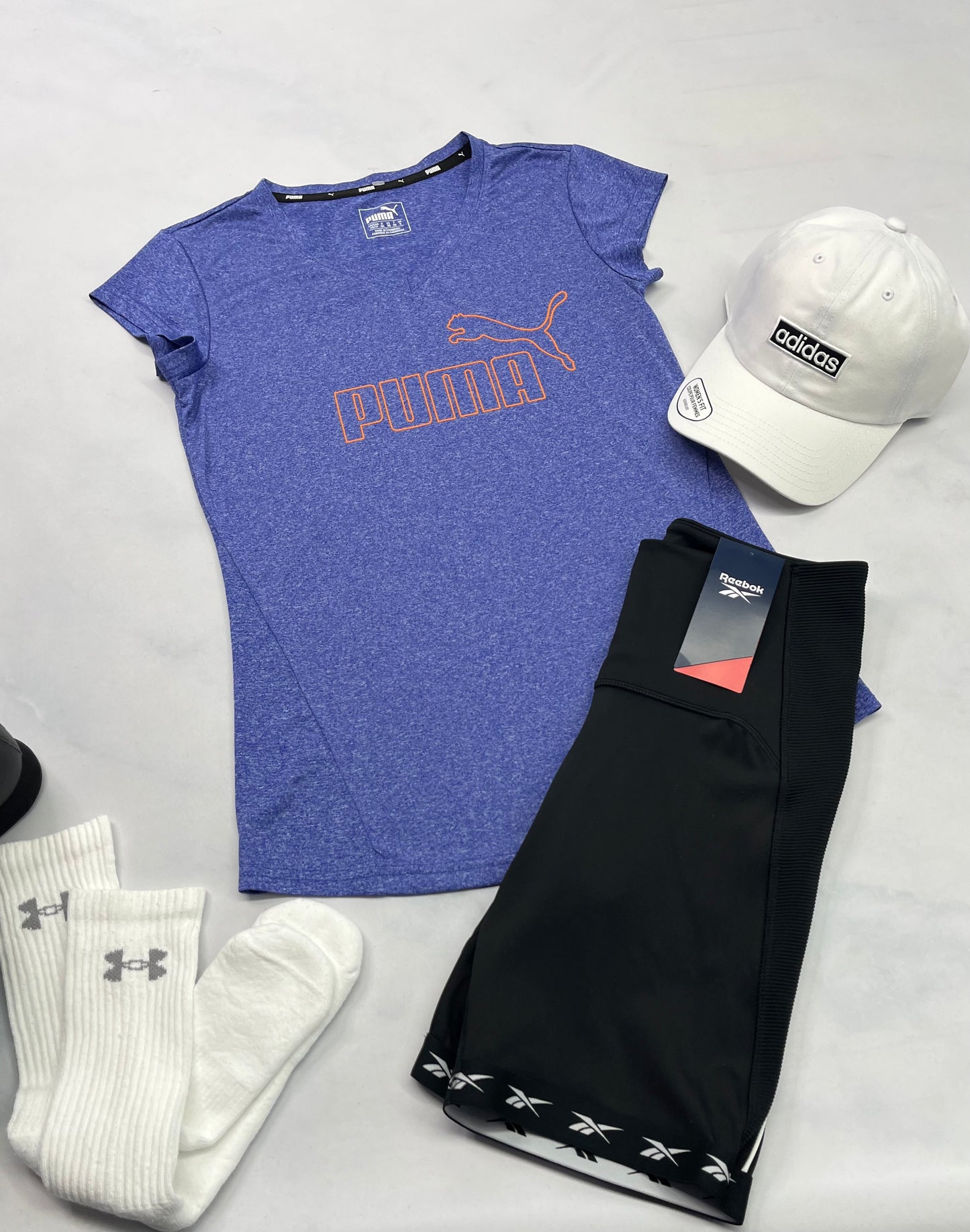 ☀️ Manche courte : Puma en tissu de sport XS/ femme comme neuf !