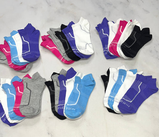 🩷: 6x Lots dispo : 5 paires de bas dans chaque lot. ( fait pour fille 7-8 ans ) neuf !