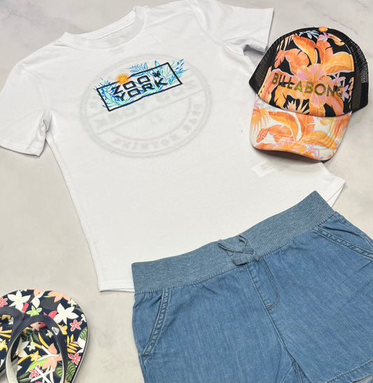 🌻 Manche courte : Soft Zoo York fait 10 ans fille neuf ! Beau logo au dos et effet de broderie dans le logo.