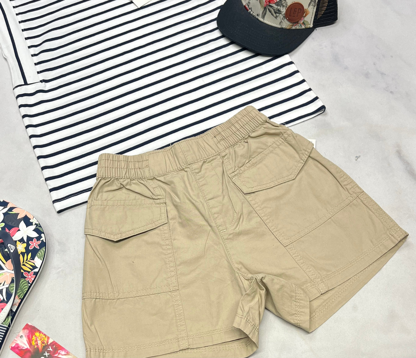 ☀️ Short : cargo souple taille haute + 8-10 ans fille neuve !!