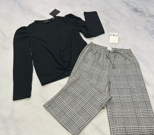 Duo neuf ! Tricot noir doux Aka fait 7-8 ans neuf + Pantalon doux mou taille élastique Zara 7 ans jambe large neuf!