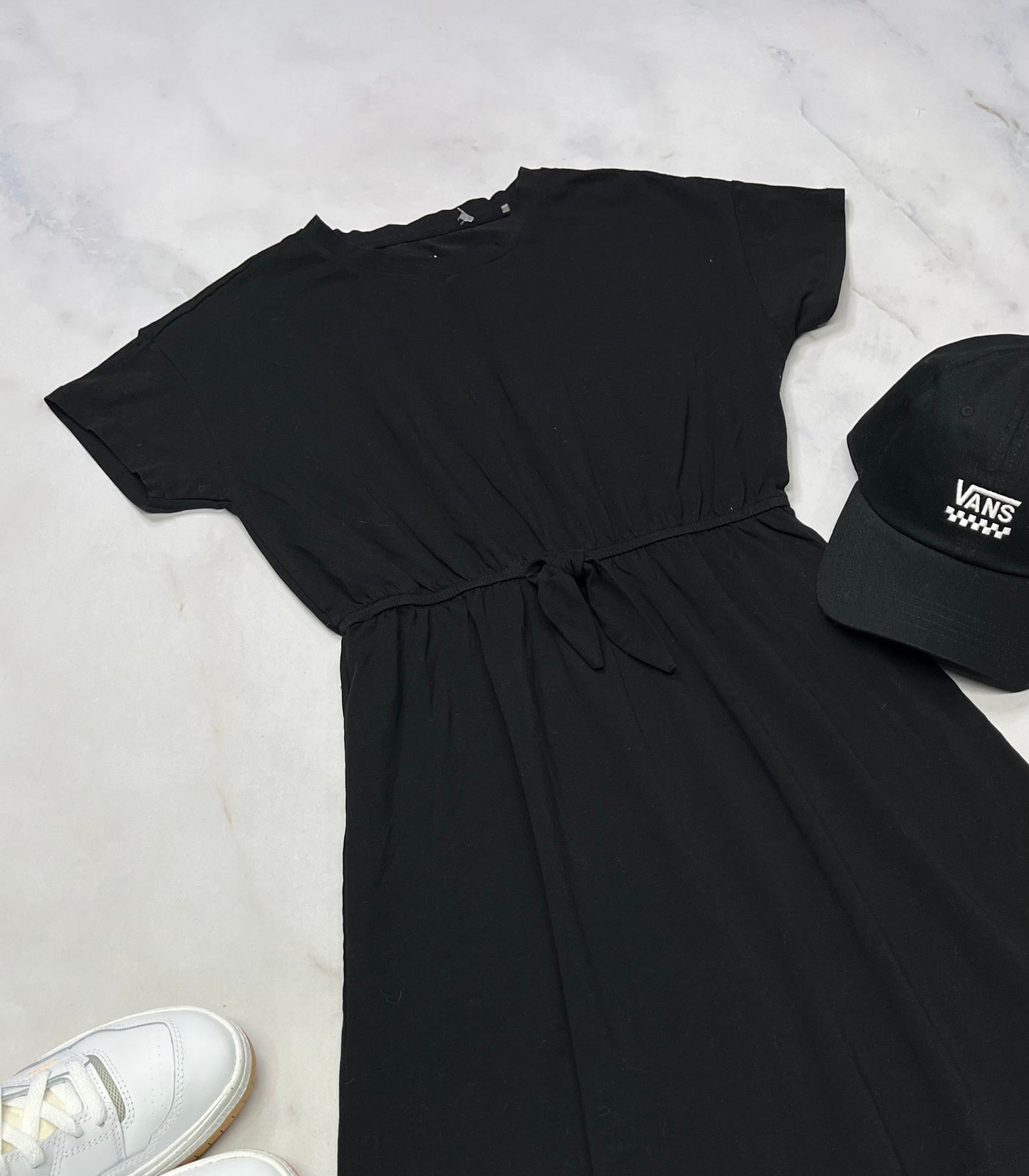 ☀️ Robe noir : Tag en beau coton stretch 14(13-14 ans ) fille comme neuve .