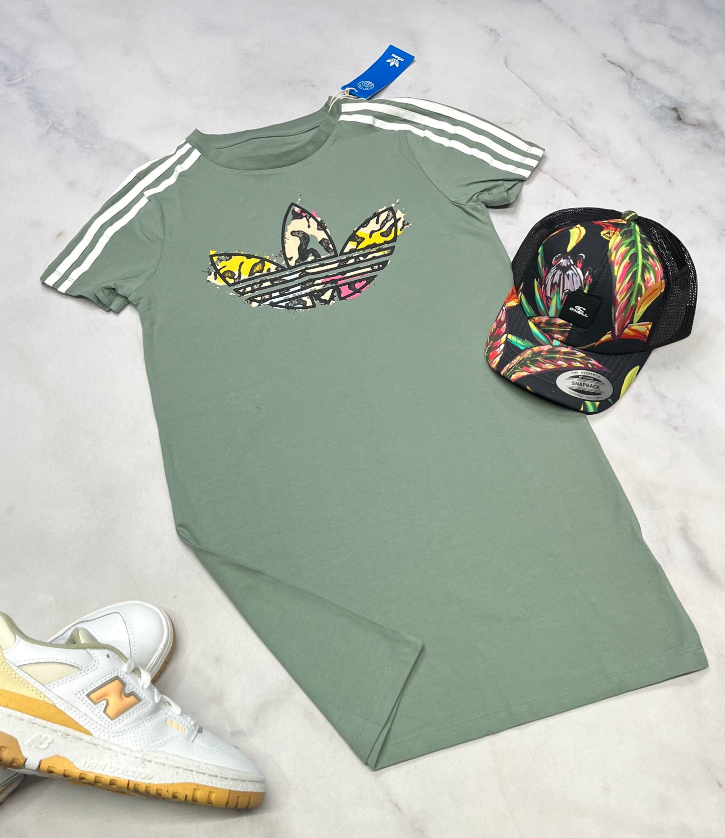 🌴 Robe Adidas : Incroyable 10-12 ans fille neuve . En beau coton de qualité .