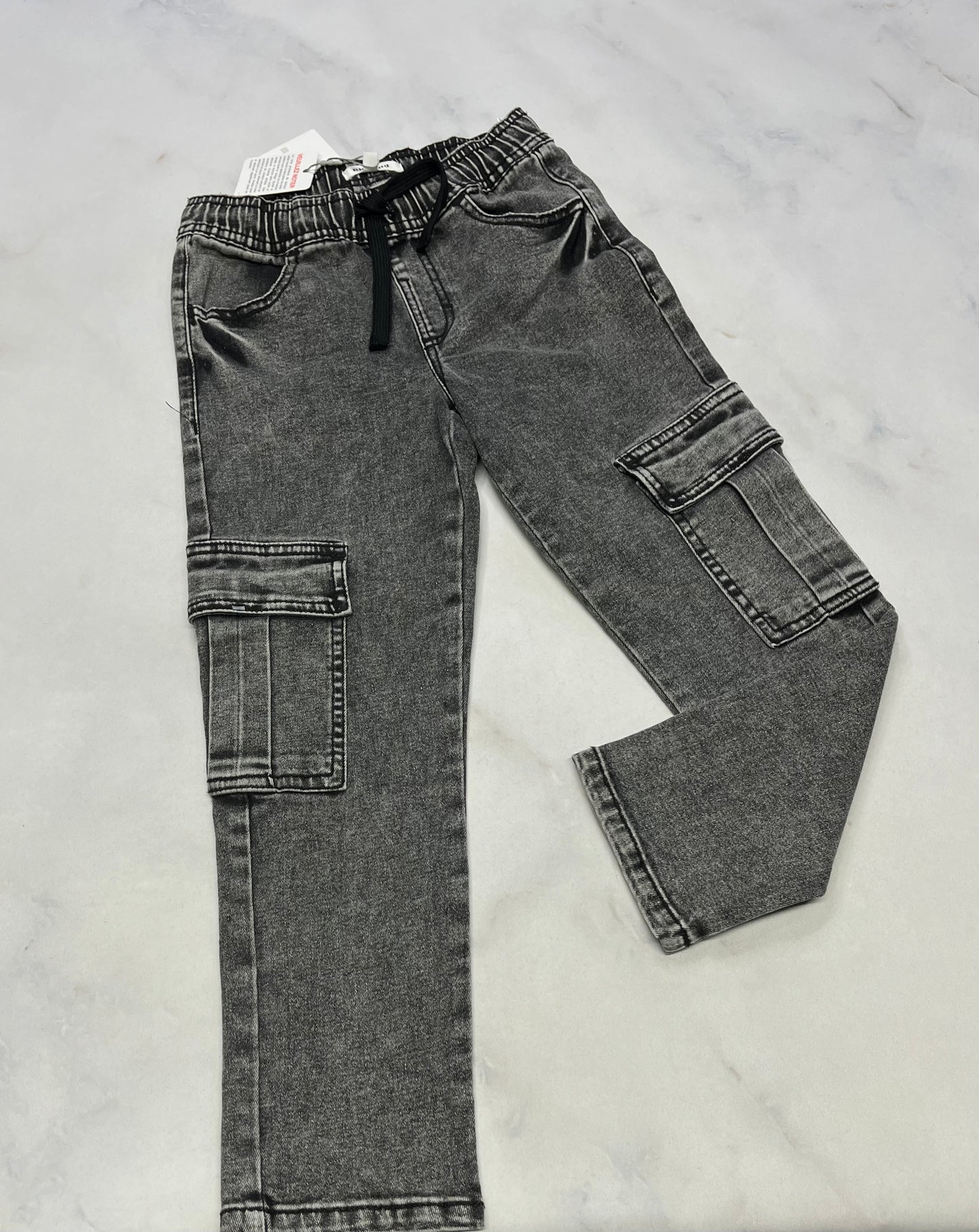 Jeans cargo : Blum. Neuf ! Mou confo 6 ans neuf!
