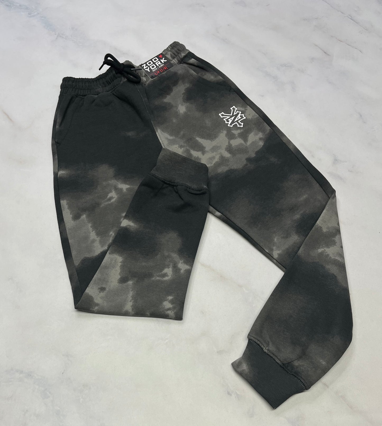 Jog. Zoo York : en ouaté confo . Neuf ! 7-8 ans .