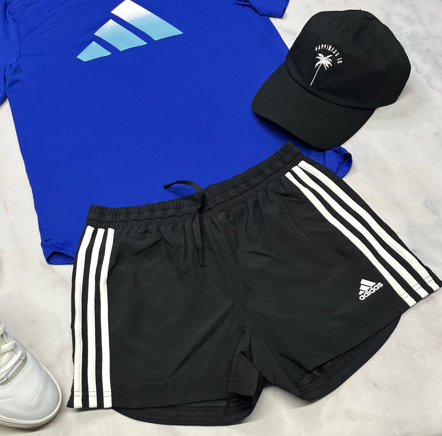 🩵 Short Adidas : tissu de sport filet intérieur 13-14 ans fille neuve !