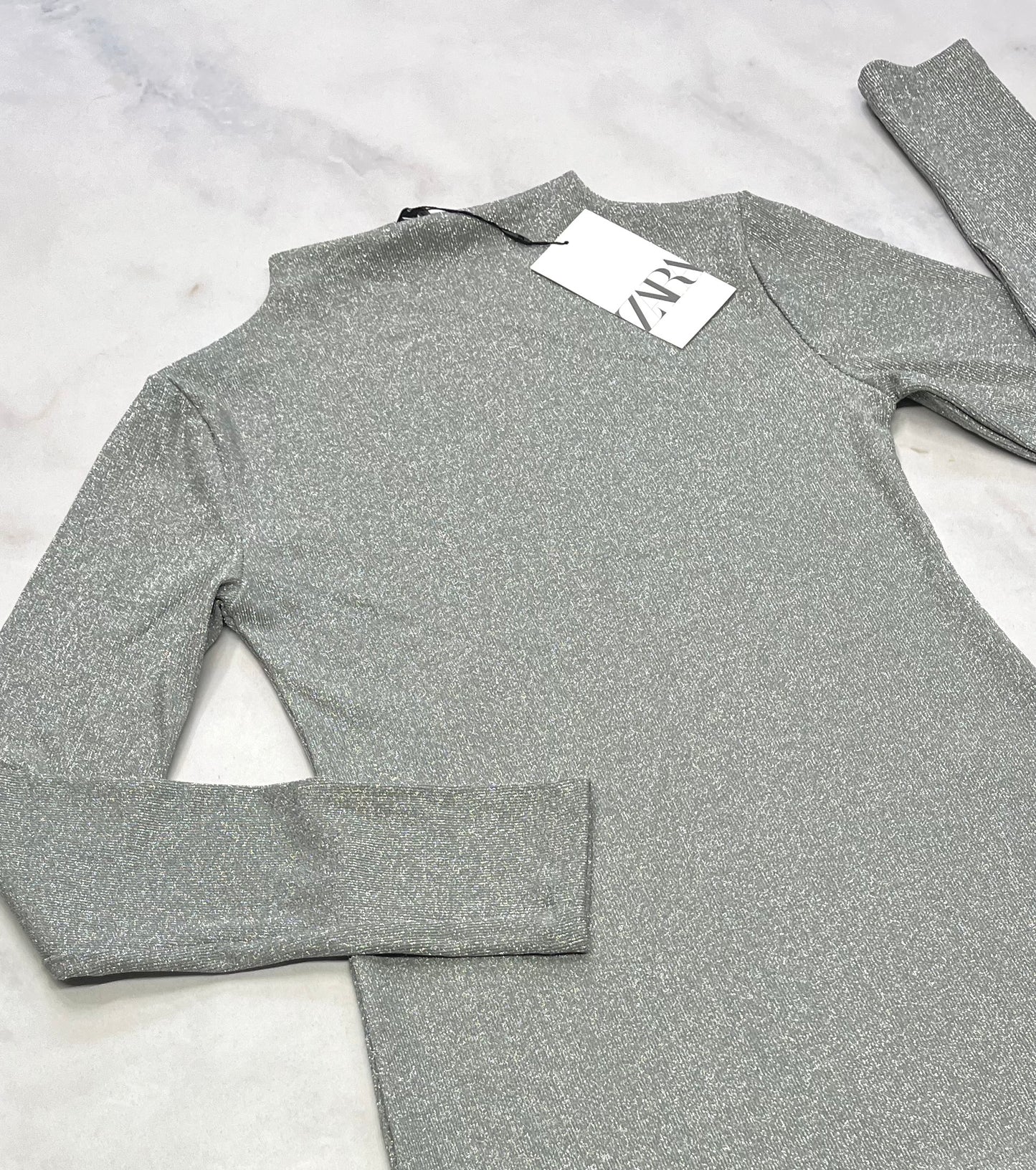 ZARA: Manche longue brillant argenté M/ fit moulant supee stretch neuf!