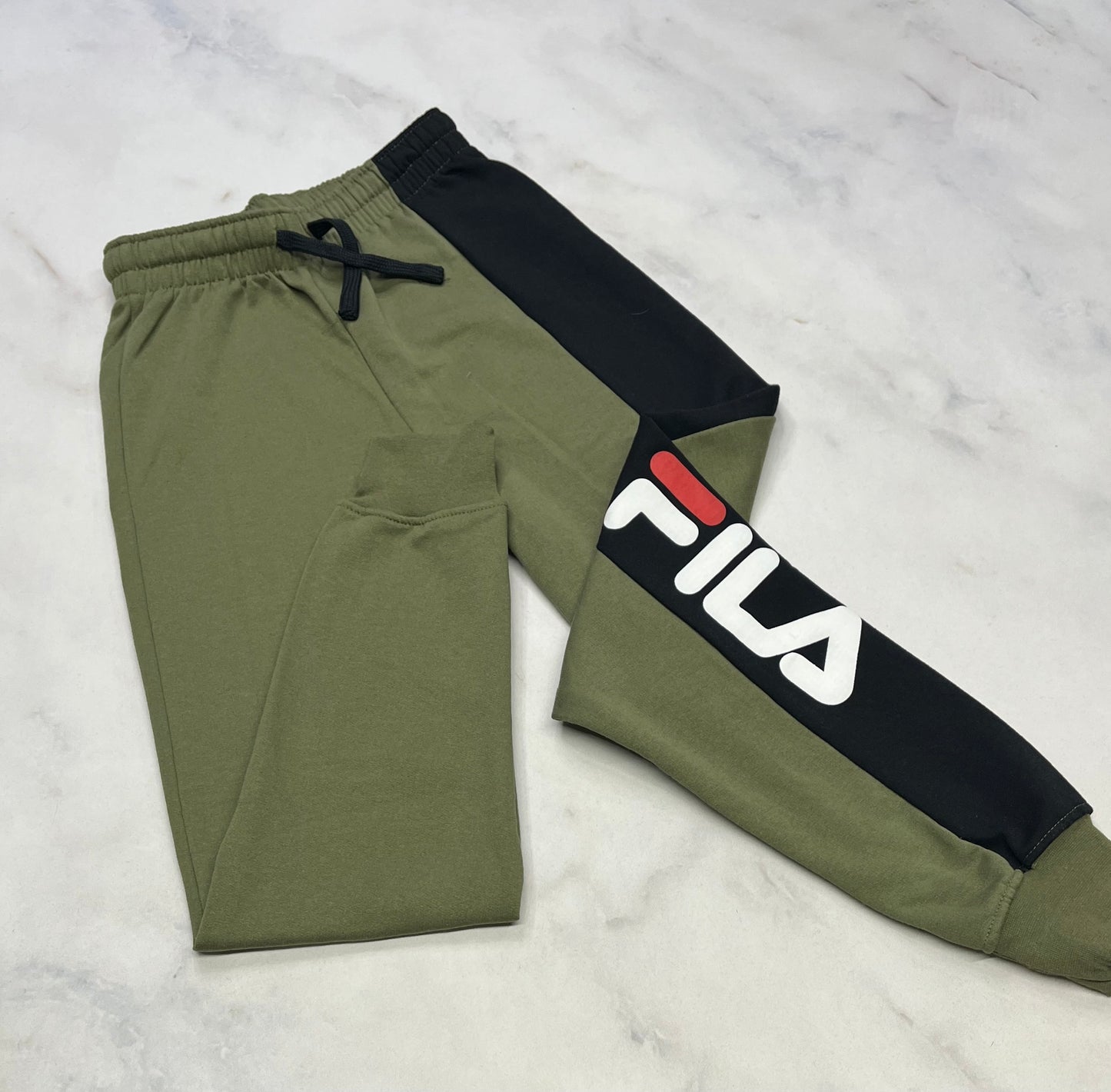 Jogger FILA : Kaki neuf ! 8 ans