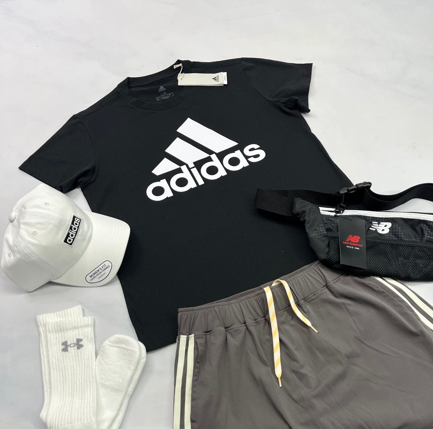 🌿 Adidas : Manche courte fait M/femme confo coupe BOXY tendance neuf !