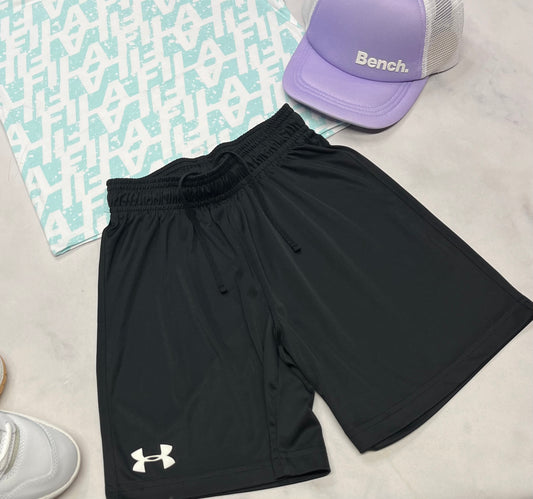 🦋 SOLDE : Bermuda H.Armour  tissu sport 7 ans fille comme neuve à part un mini ombrage blanc sur la bordure du bas .