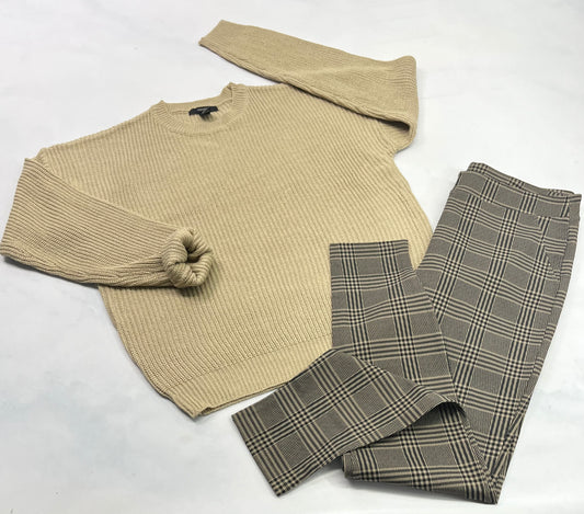 Duo femme :..Tricot M/ femme stretch comme neuf ! + Jegging Tag fait M/ femme s’enfile comme un leg. Neuf!