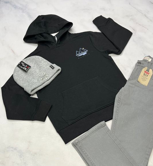 ❄️ Cagoule : noir Tag neuve . 8 ans garçon pas trop épaisse ni mince .