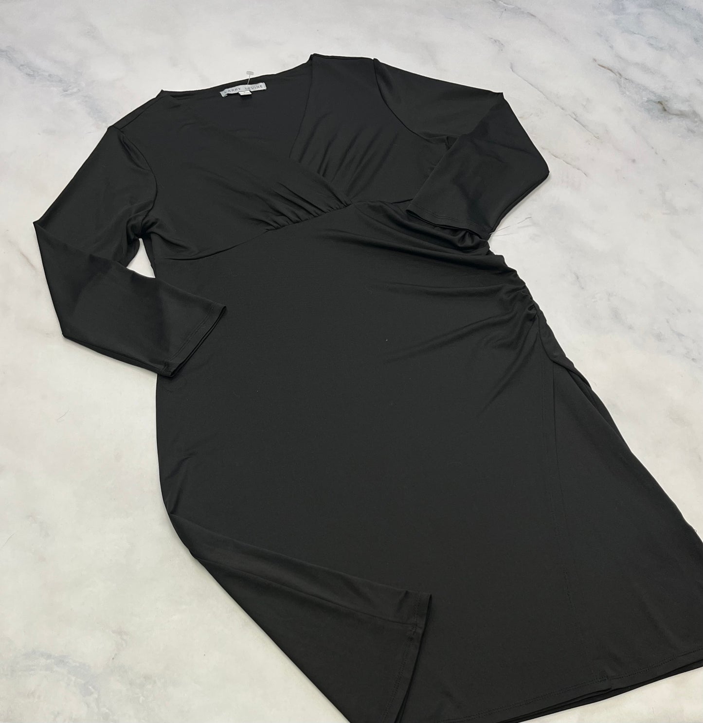 Robe : noir beau tissu stretch M/ femme neuve ! Fait 9-10 ans femme .