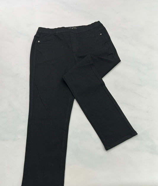 Jeg. Jeans Parasuco : noir neuve ! Stretch et taille élastique . Dispo en Gr 8( fait 6-7 ans femme ) et Gr :10( fait 8 ans femme ) .