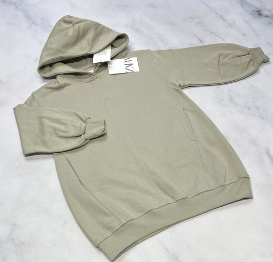 ZARA : Robe ouaté incroyable . Manche ballon 6 ans neuve !